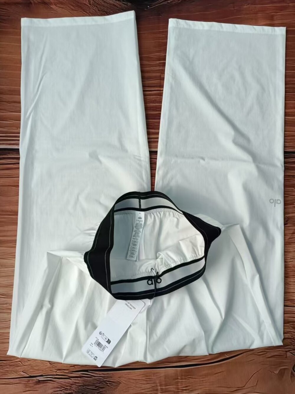 ✦Alo Yoga Suit Up Trouser White Regular Size ✦Loose Fit Pants - Picture 5 of 8
